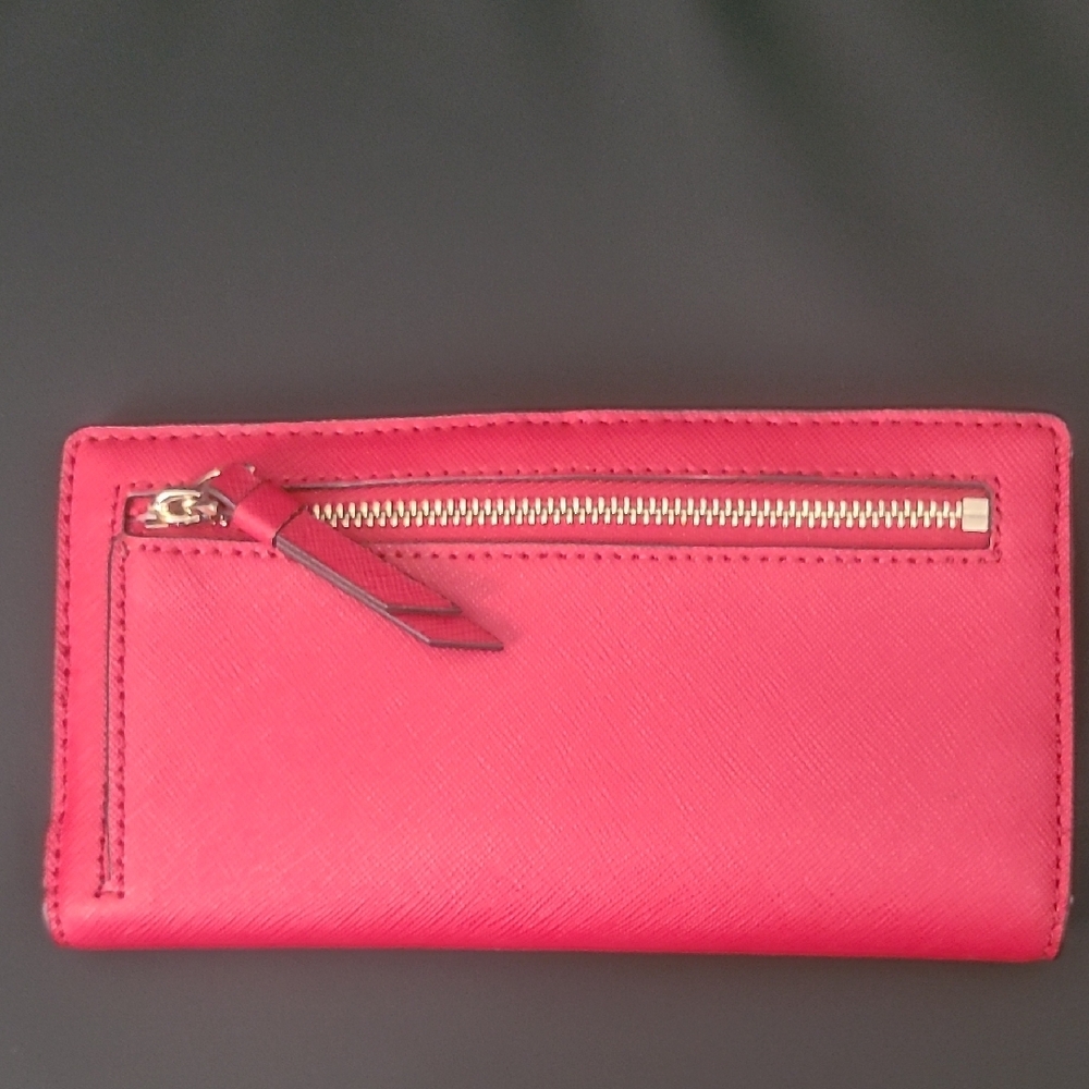 Kate Spade Brick Red Wallet - Picture 4 of 11